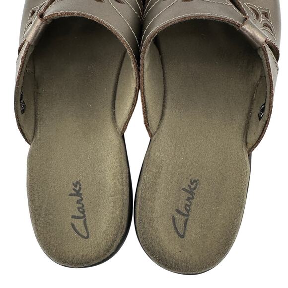 Clarks Slip On Mule Leather Pewter Sandal Heel Size 8M - Picture 3 of 5